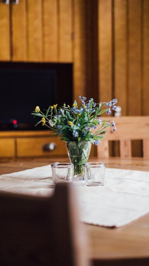 Stf Glasbruket Hostel & Apartments Borensberg Екстериор снимка