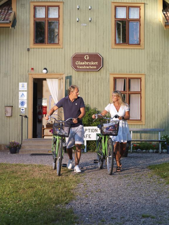 Stf Glasbruket Hostel & Apartments Borensberg Екстериор снимка